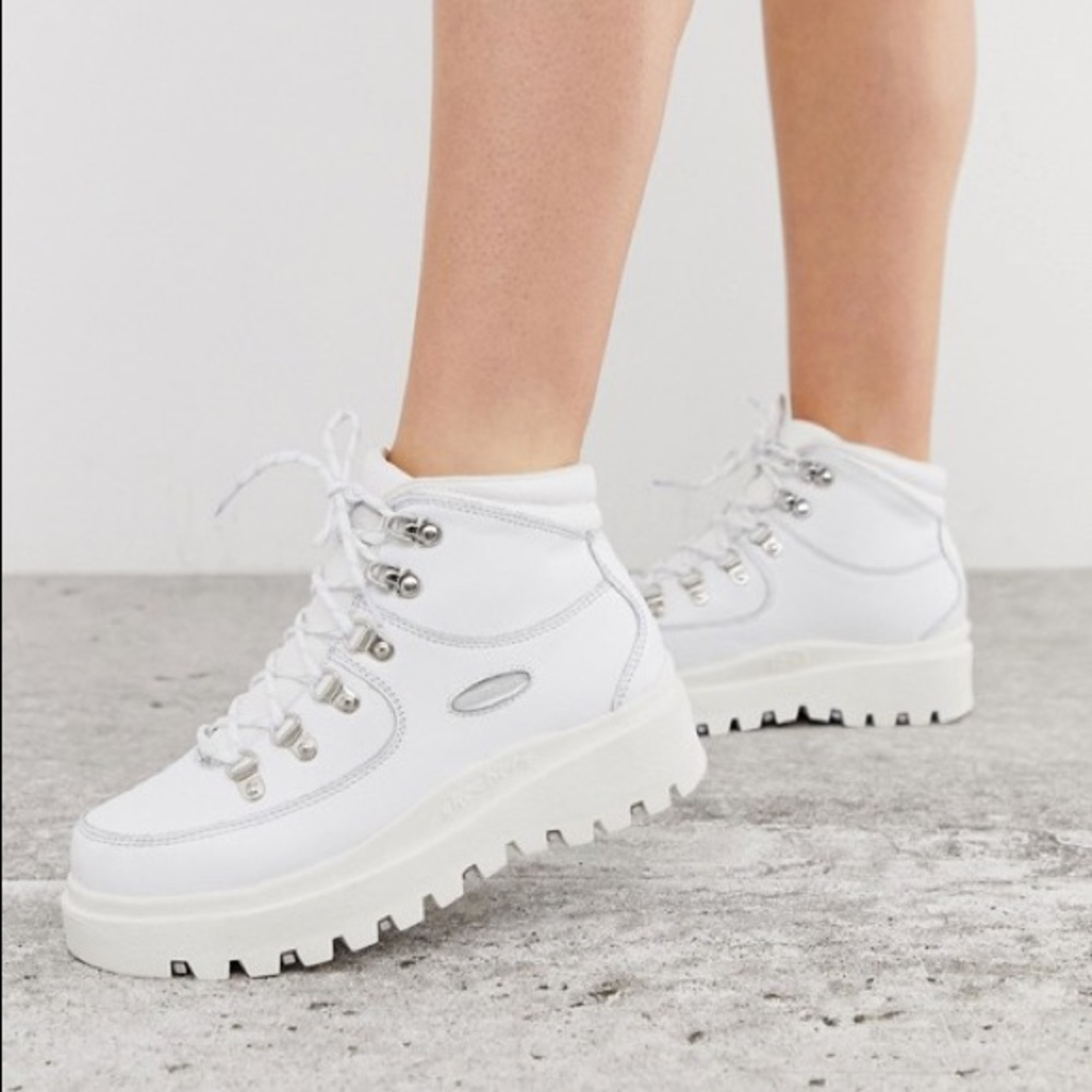 Skechers shindig